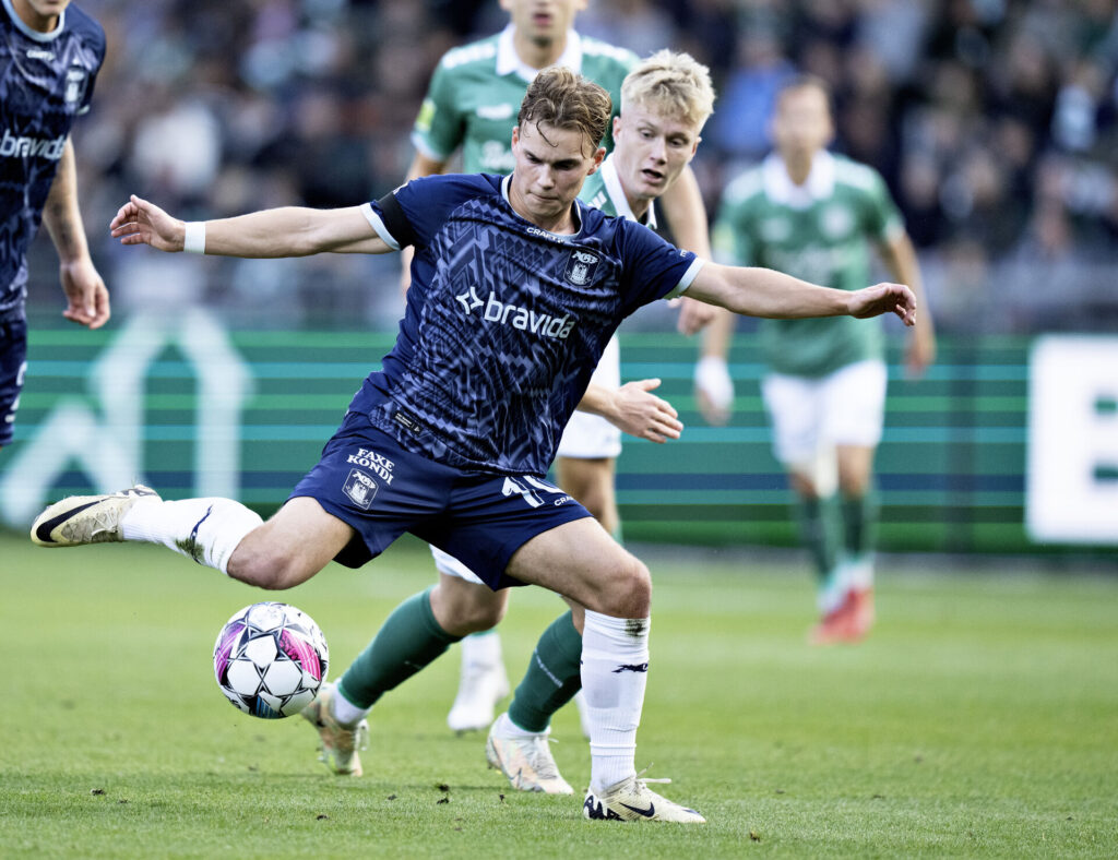 AGF's Kristian Arnstad i superligakampen mellem Viborg FF og AGF på Energi Viborg Arena, søndag den 6. oktober 2024.