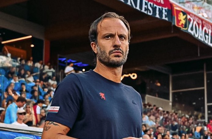 Alberto Gilardino som Genoa-træner