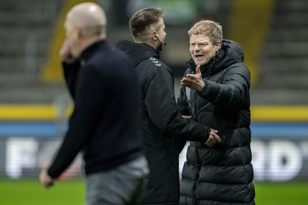 Jens Fønsskov Olsen raser over Brøndbys scoring mod FC Nordsjælland.