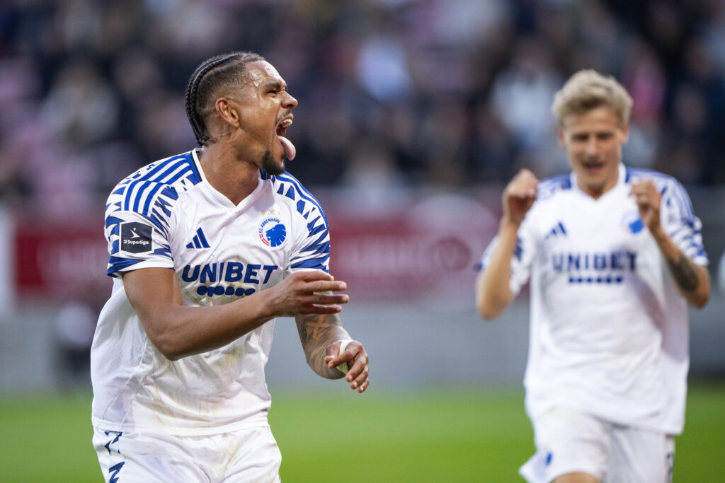 F.C. Københavns German Onugkha fejrer et mål for FCK.