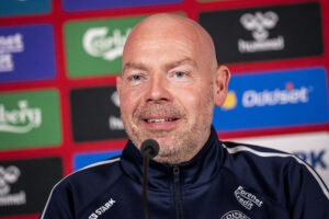 Brian Riemer til landsholdssnak