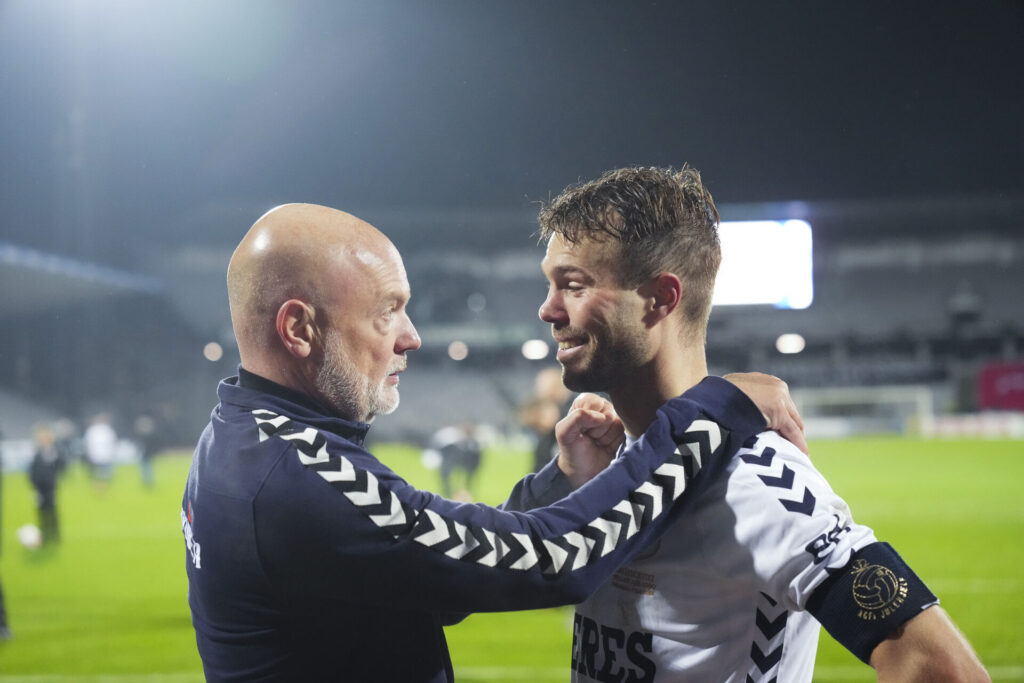 Uwe Rösler og Patrick Mortensen skal måske snart til at tage afsked med hinanden, da AGF og sidstnævnte slet ikke er i dialog i øjeblikket om en kontraktforlængelse.