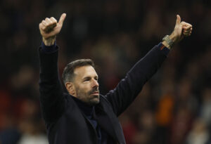 Ruud van Nistelrooy fejrer en Manchester United-sejr