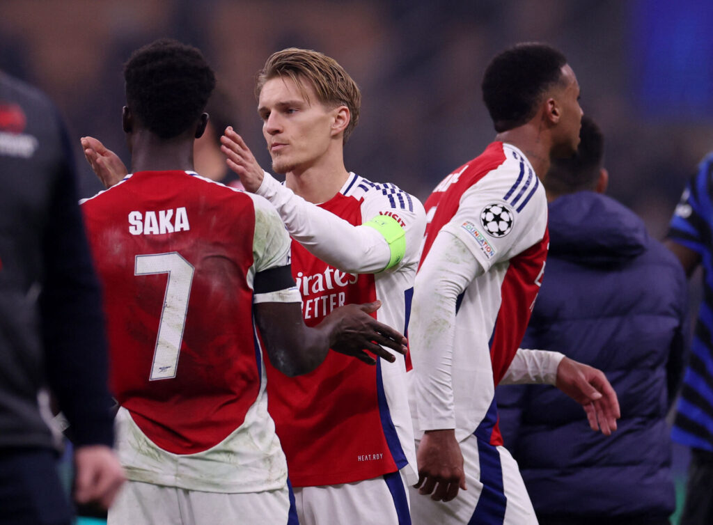 Martin Ødegaard i kamp for Arsenal.