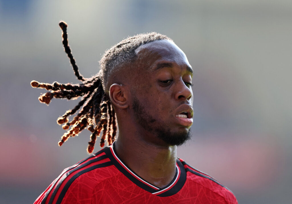 Aaron Wan-Bissaka i kamp for Manchester United.