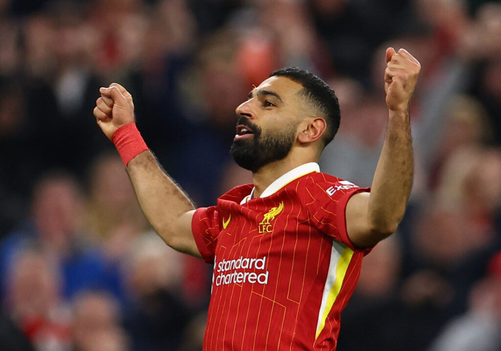 Mohamed Salah fejrer scoring for Liverpool på Anfield mod Brighton i Premier League