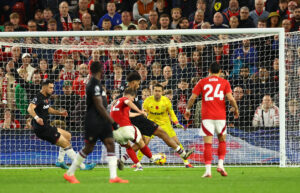 Nottingham Forest under kampen mod West Ham.