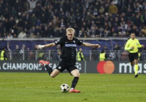 Mika Biereth afslutter i Champions League for Sturm Graz