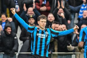 Andreas Skov Olsen jubler efter en scoring for Club Brugge.