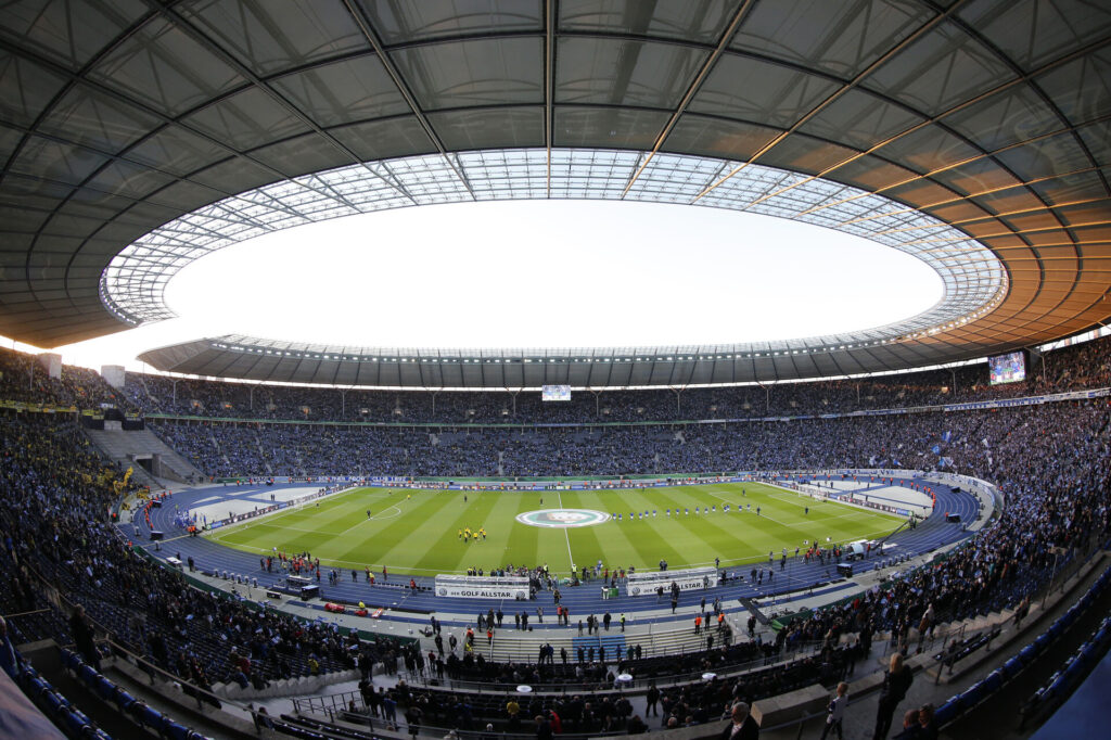 Olympiastadion i Berlin under en kamp mellem Hertha Berlin og Borussia Dortmund.