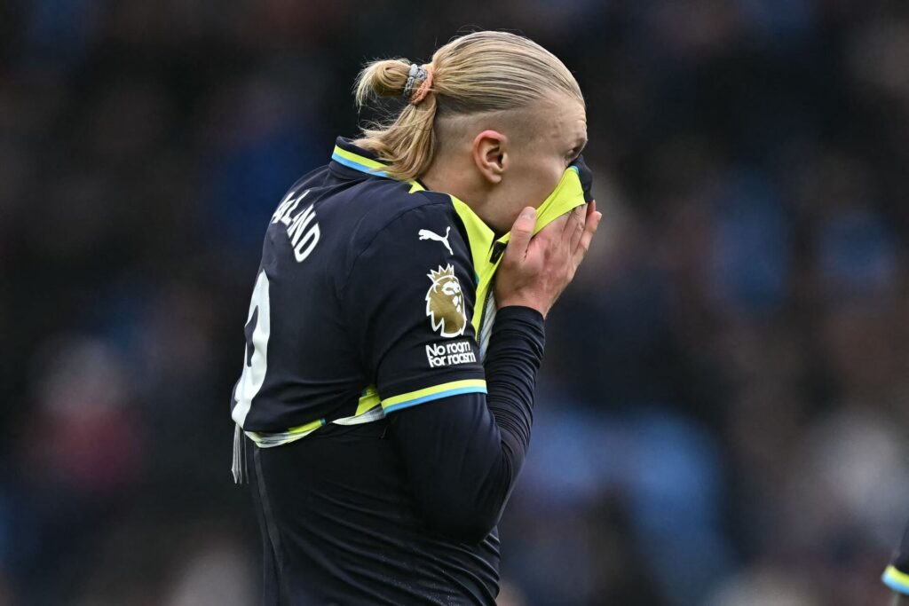 Erling Haaland under kampen mellem Aston Villa og Manchester City i Premier League.