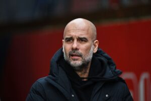 Guardiola rynker sine øjenbryn