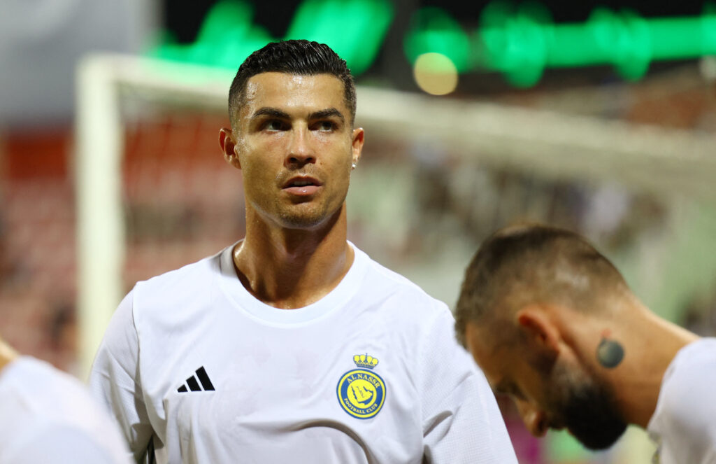 Cristiano Ronaldo vil spille fodbold