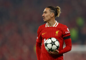 Kostas Tsimikas under en kamp for Liverpool.