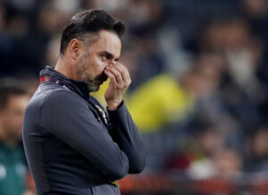 Vitor Pereira tænker sig godt om.