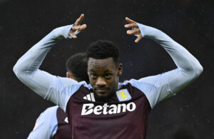 Aston Villas Jhon Duran fejrer sin scoring mod Southampton.