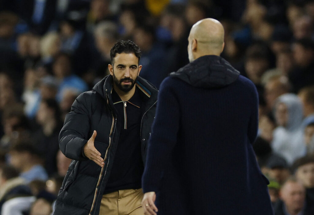 Ruben Amorim giver Pep Guardiola hånden.