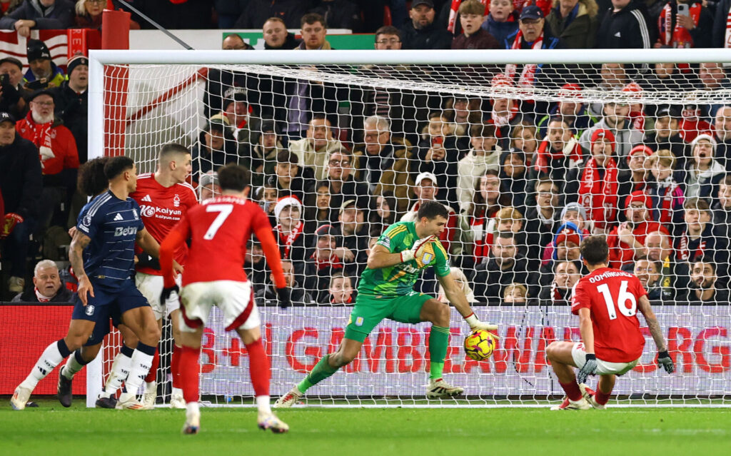 Emiliano Martinez.