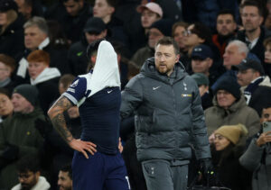 Cristian Romero lyder ikke til at være specielt begejstret for Tottenhams ledelse, der ifølge vicekaptajnen investerer for lidt i truppens kvalitet.