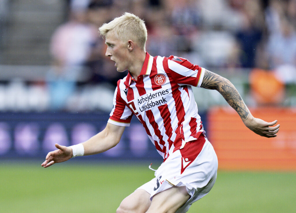 AaB's Melker Widell i superligakampen mellem FC Midtjylland og AaB på MCH Arena i Herning, lørdag den 3. august 2024.