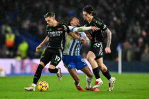 Leandro Trossard på bolden mod Brighton.