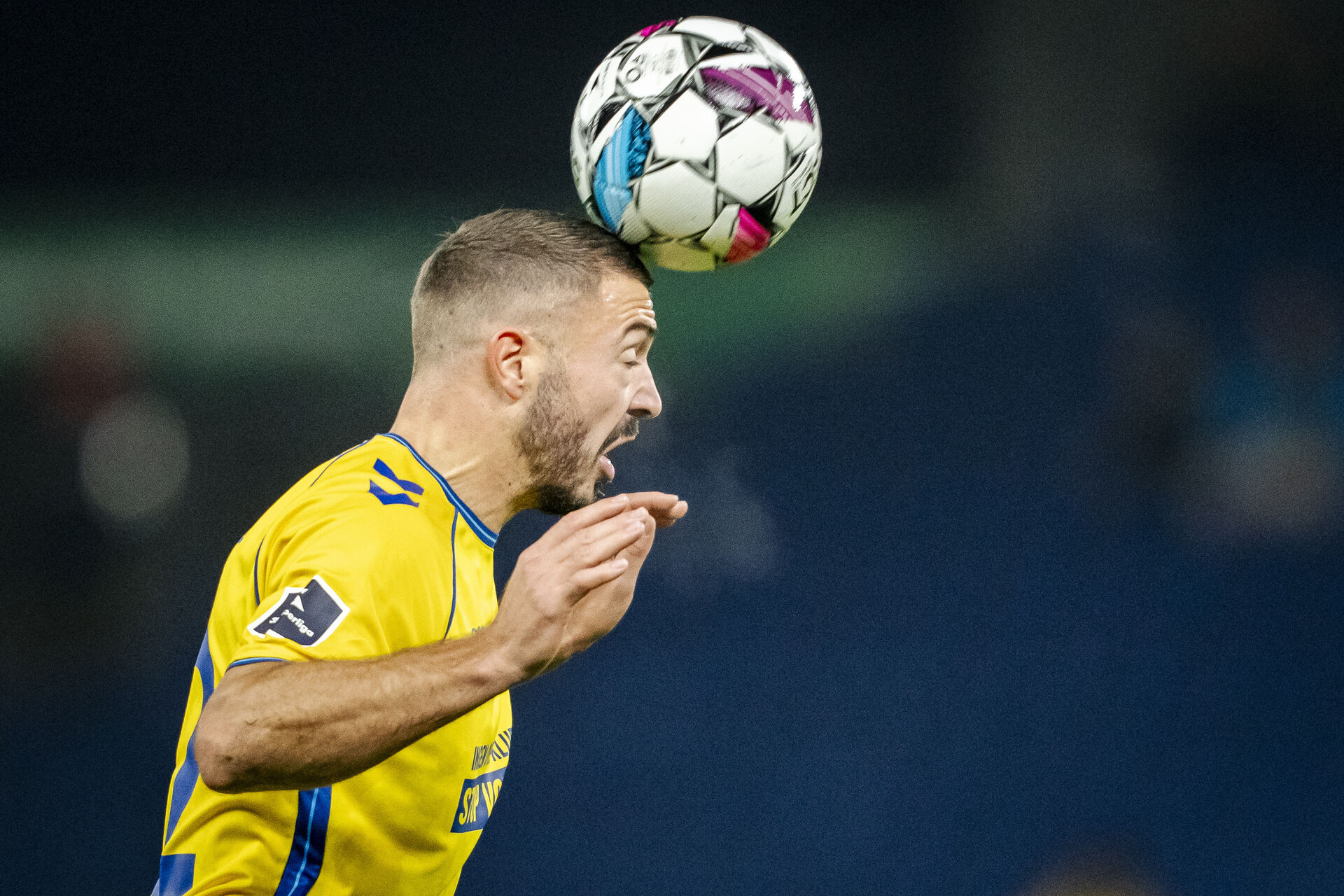 Khám Phá Josip Radošević Tinh Thần Chiến Binh Và Bản Lĩnh Trận Mạc