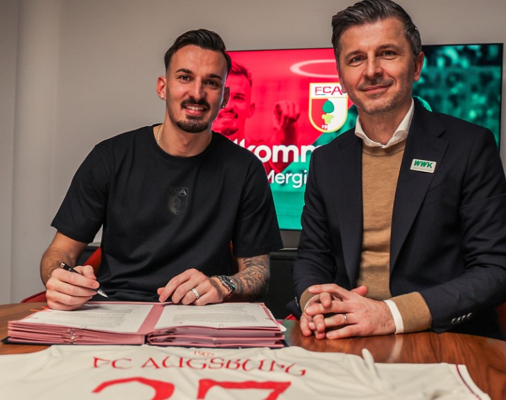 Mergim Berisha skifter retur til Augsburg.