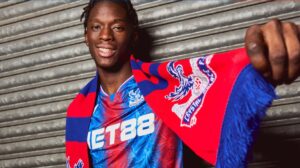 Romain Esse skifter til Crystal Palace
