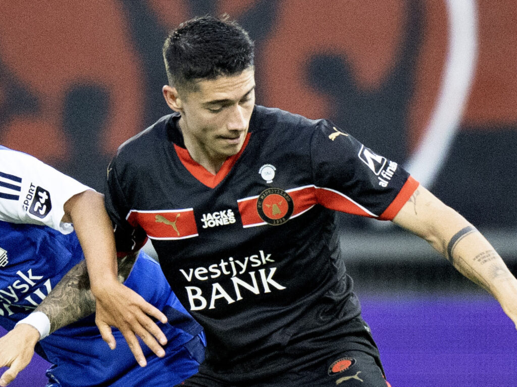 FC Midtjyllands Emiliano Martinez i superligakampen mellem FC Midtjylland og Vejle Boldklub på MCH Arena i Herning, fredag den 9. august 2024