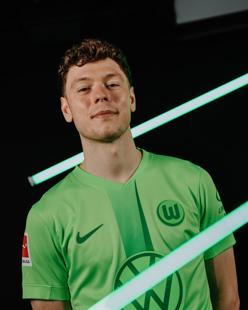 Andreas Skov Olsen præsenteres i Wolfsburg.