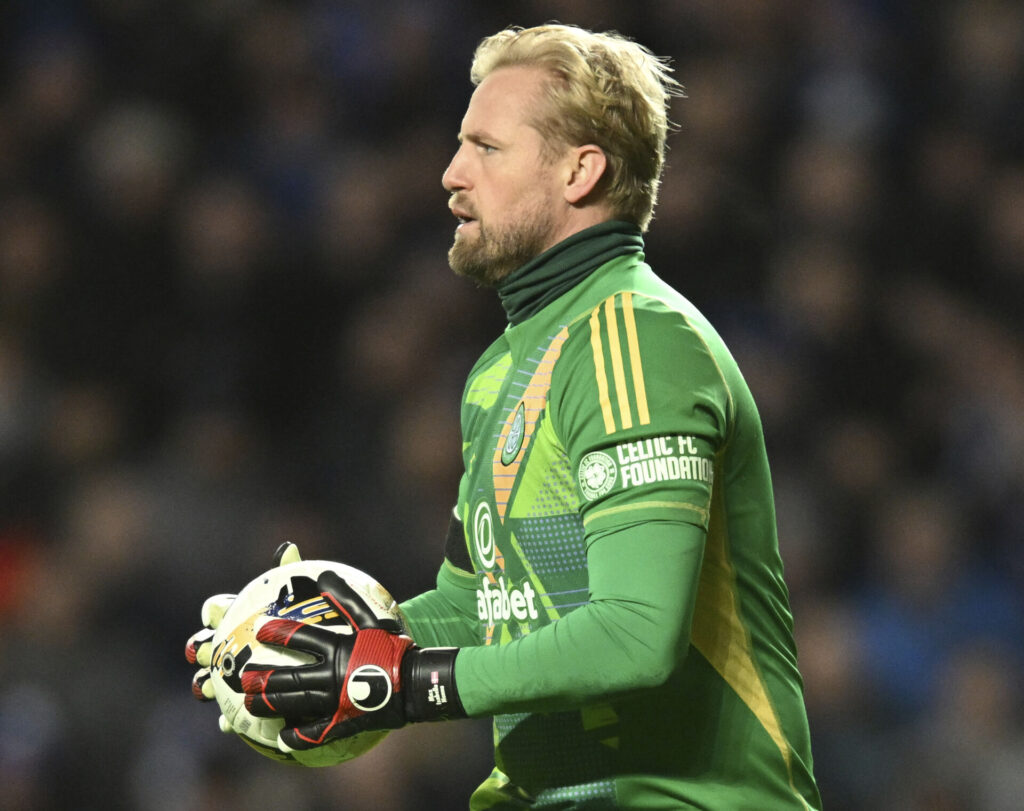 Schmeichel med bolden