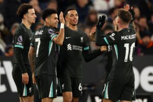 Trent Alexander-Arnold sammen med flere af sine holdkammerater i Liverpool.