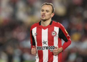 Mikkel Damsgaard under en af Brentfords kampe.