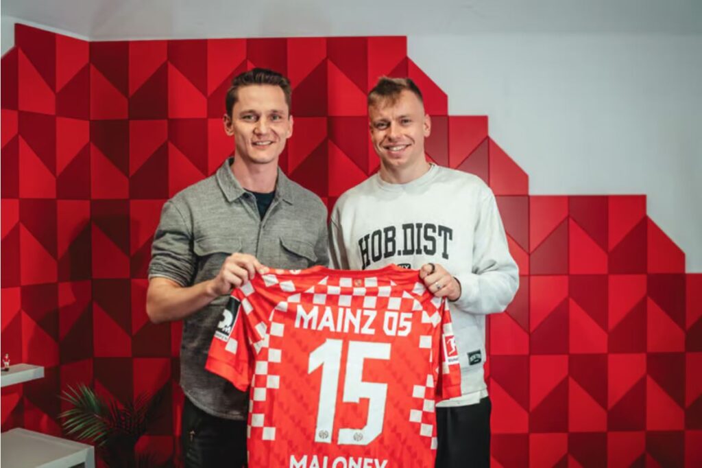 Lennard Maloney bliver præsenteret i Mainz 05.