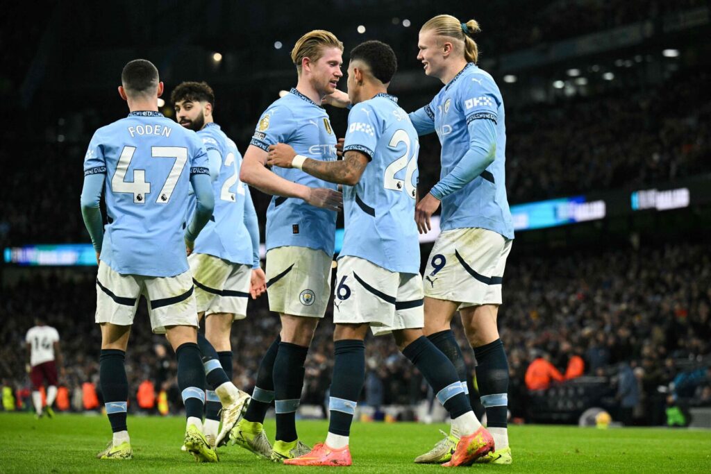 Manchester Citys spillere samlet.