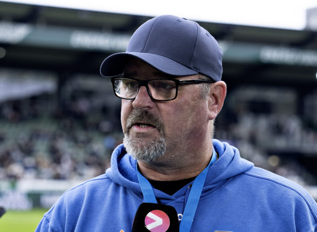 Peter Lassen, sportschef i Hvidovre , før superligakampen mellem Viborg FF og Hvidovre IF på Energi Viborg Arena, søndag den 31. marts 2024.