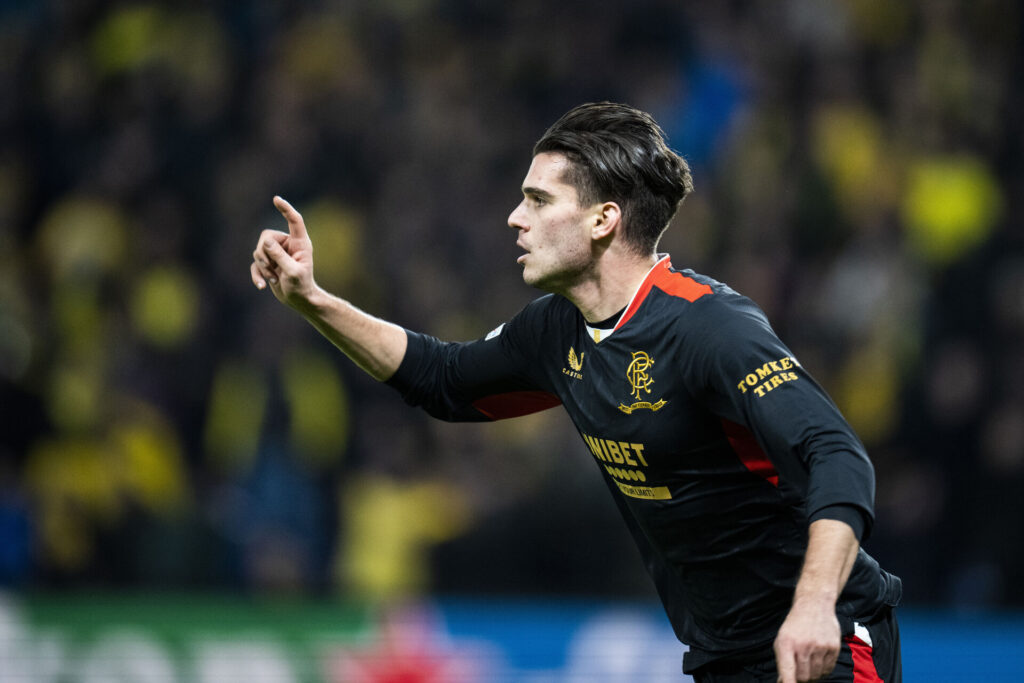 Ianis Hagi jubler på Brøndby Stadion.