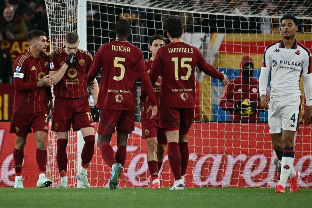 AS Roma besejrede Genoa fredag aften i Serie A.