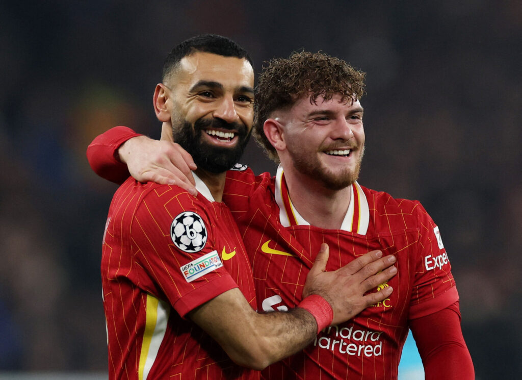 Mohamed Salah og Harvey Eliott jubler sammen.