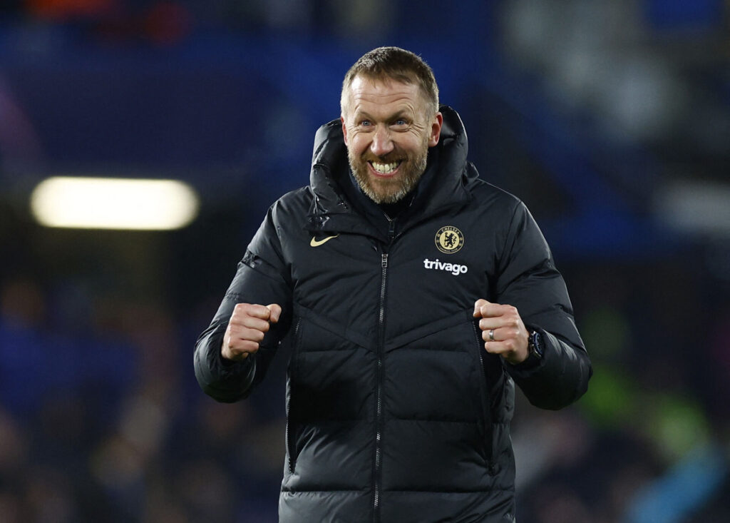 Graham Potter fejrer en scoring for Chelsea.