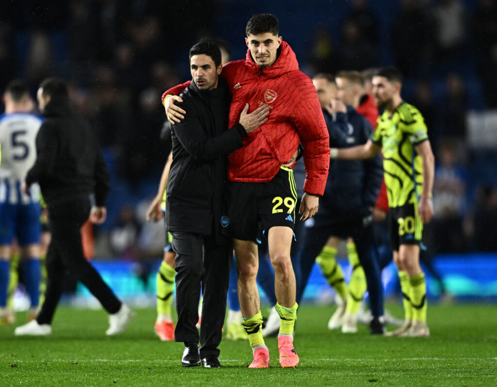 Mikel Arteta og Kai Havertz.