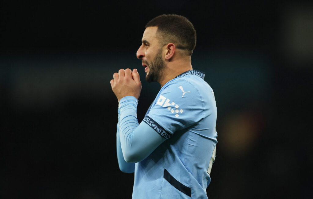 Kyle Walker under en kamp for Manchester City.