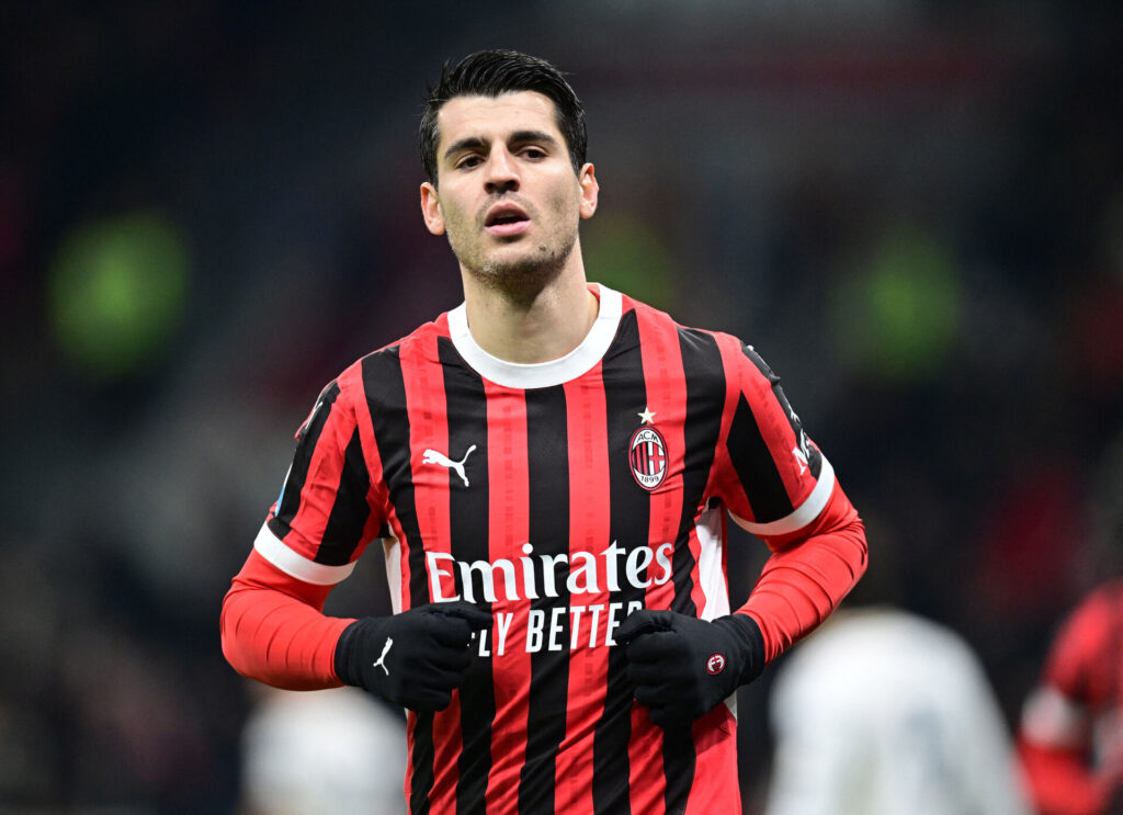 Alvaro Morata under en kamp for AC Milan.