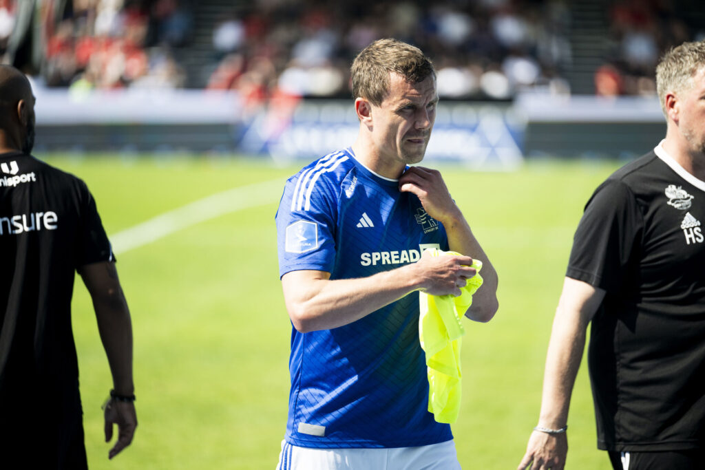 Andreas Bjelland for Lyngby