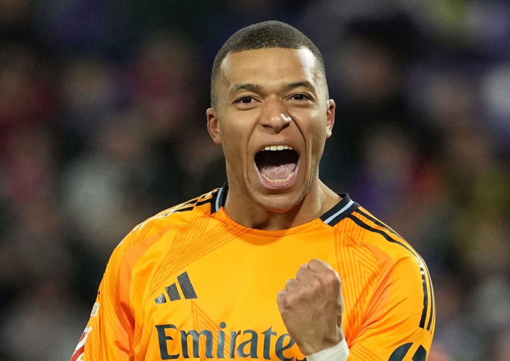 Mbappé jubler efter hattrick