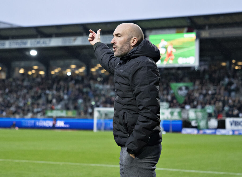 Jacob Friis under en kamp i spidsen for Viborg FF.