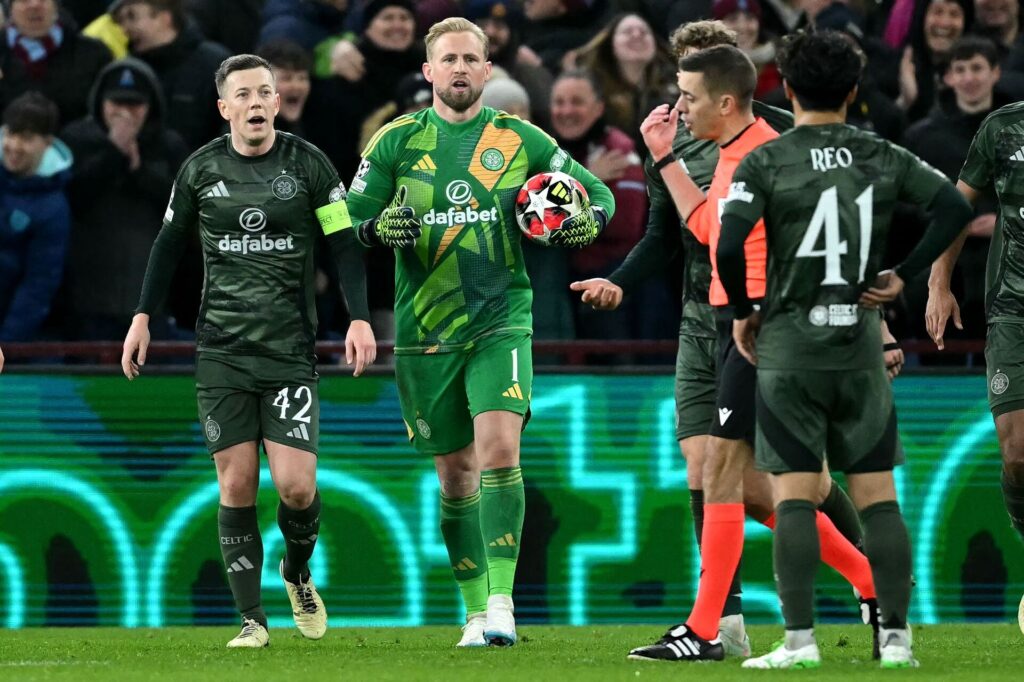 Kasper Schmeichel under en kamp for Celtic.