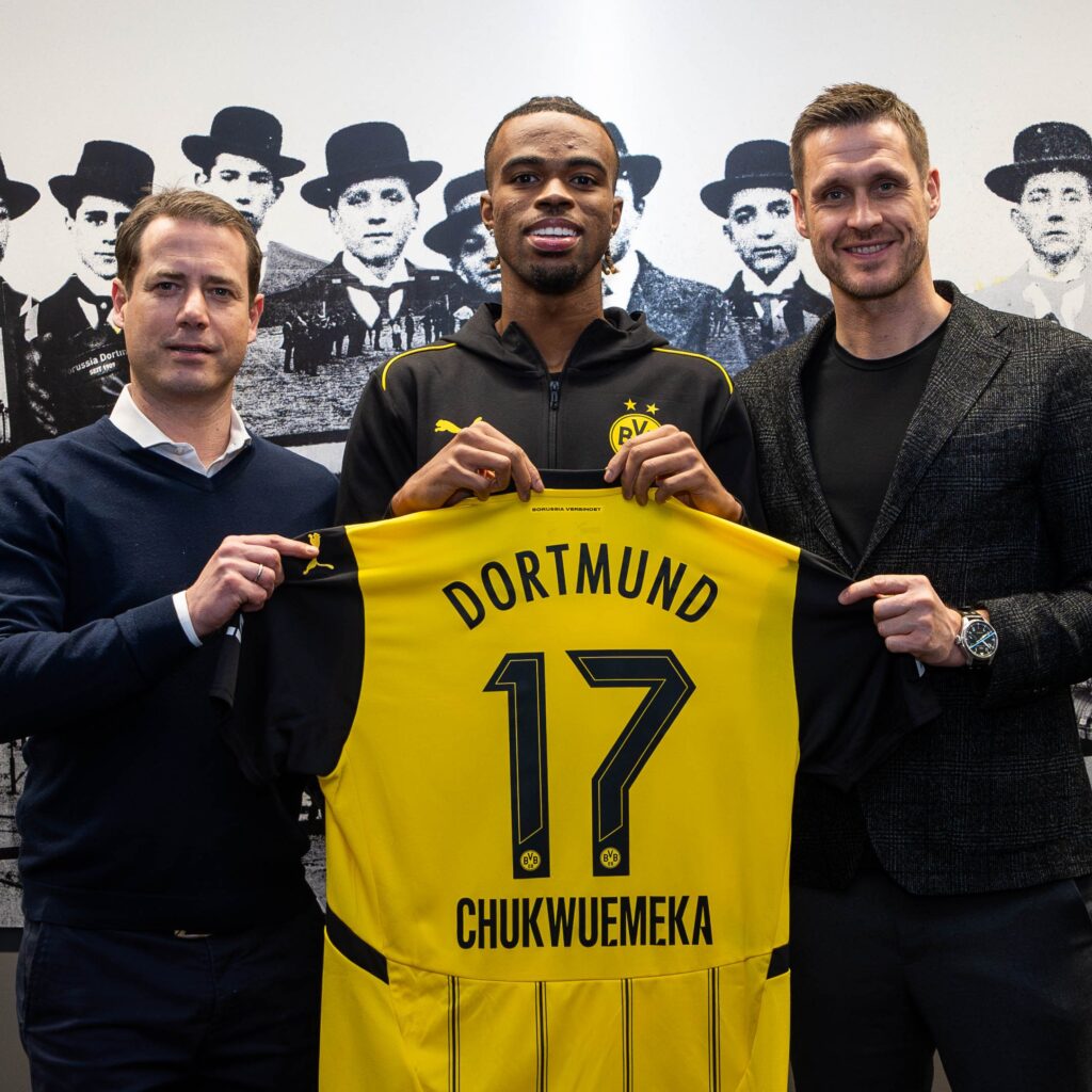 Carney Chukwuemeka er ny mand i Dortmund.