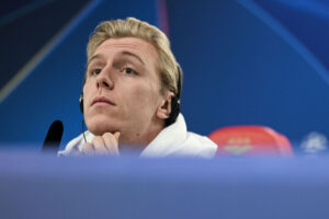 Mika Biereth til mandagens pressemøde