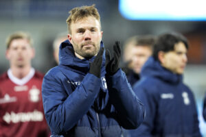 Patrick Mortensen klapper ned mod AGF's fans.